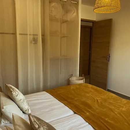 Maison 6 Personnes Avec Piscine Et Grand Jardin * Zonza