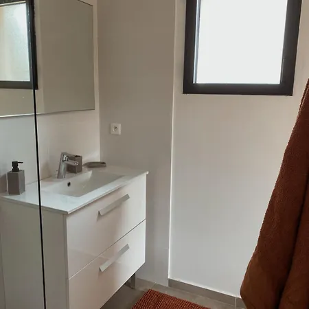 Βίλα Maison 6 Personnes Avec Piscine Et Grand Jardin *
