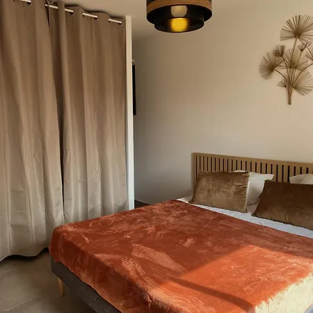 Maison 6 Personnes Avec Piscine Et Grand Jardin Zonza